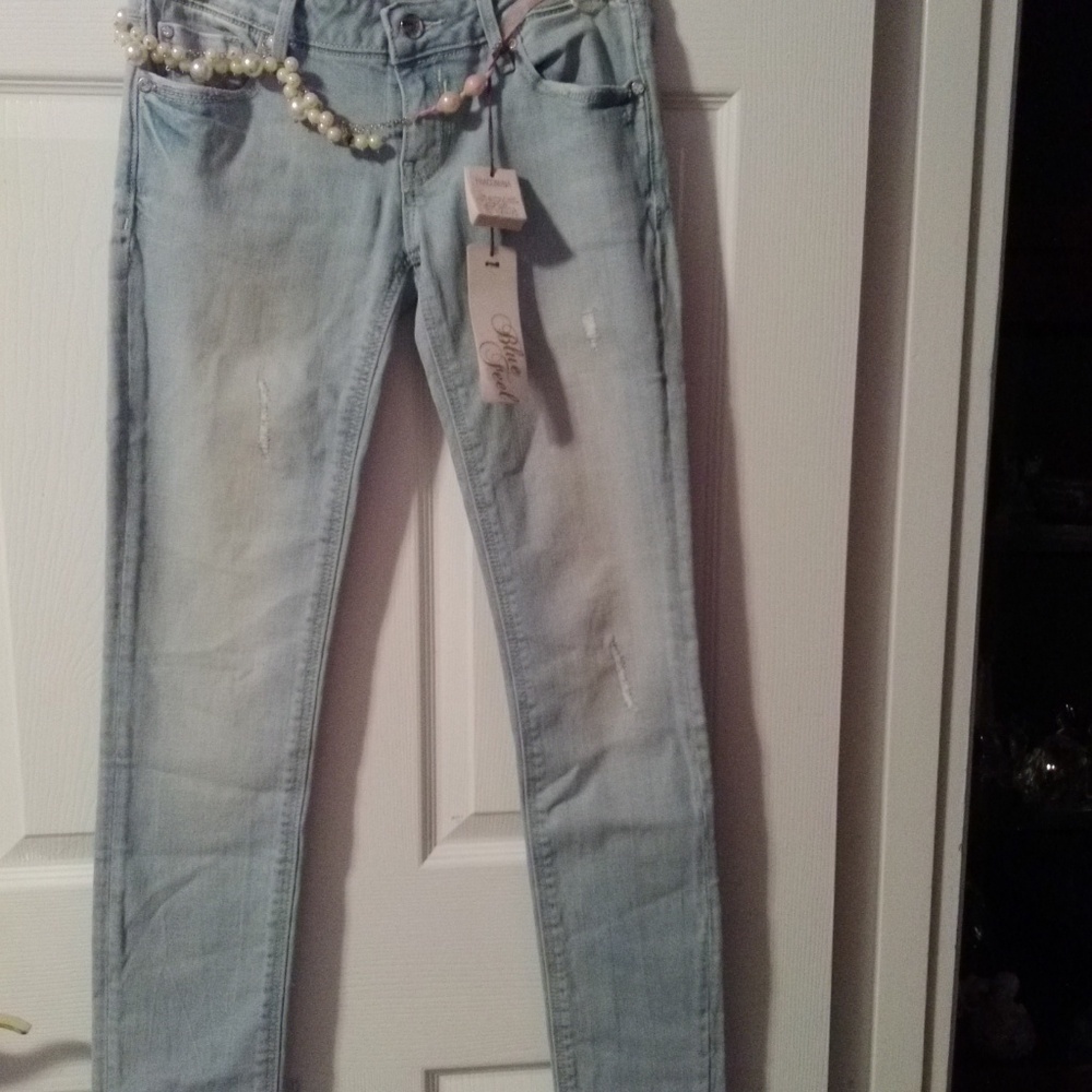 Size 26 Light Blue Denim Skinny Jeans NWOT